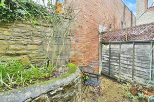 Photo 6- click for photo gallery